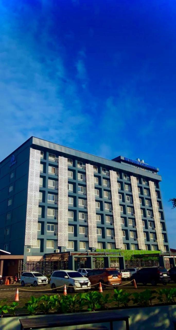 Sm Tower Hotel And Convention Berau Tanjung Redep ภายนอก รูปภาพ