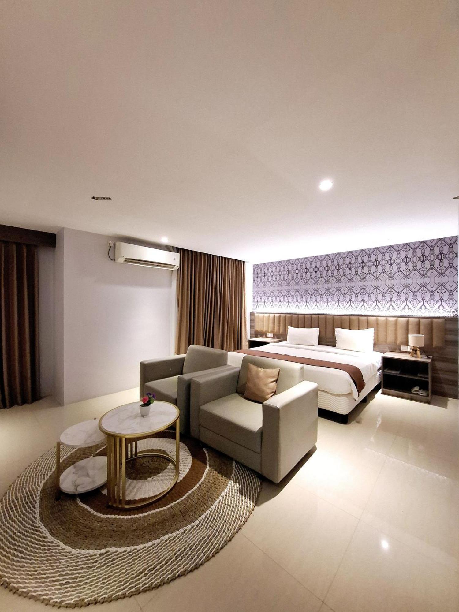 Sm Tower Hotel And Convention Berau Tanjung Redep ภายนอก รูปภาพ